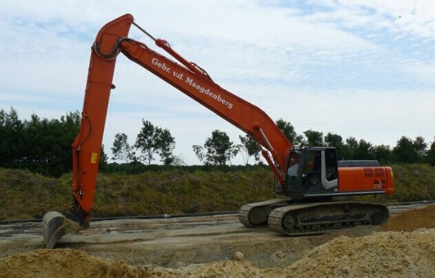 挖機(jī)加長(zhǎng)臂廠家、挖掘機(jī)加長(zhǎng)臂定做、挖掘機(jī)加長(zhǎng)臂改裝