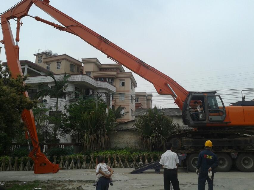 挖掘機(jī)拆樓臂、三段式加長(zhǎng)臂、挖掘機(jī)改裝拆樓臂、挖掘機(jī)加長(zhǎng)臂廠家