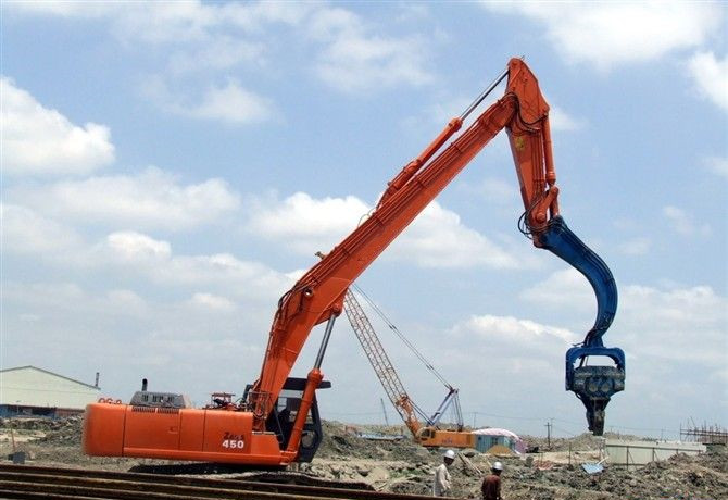 挖掘機打樁臂、打樁臂、打樁錘、挖掘機打樁臂廠家